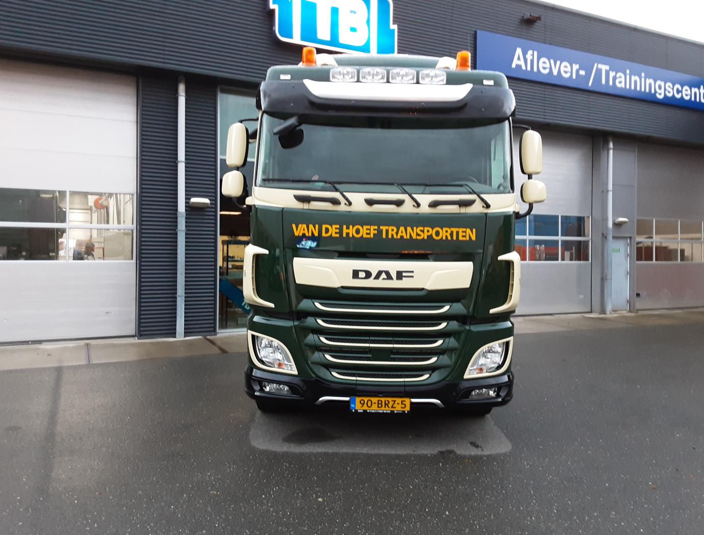 Int. Transport Van de Hoef B.V.