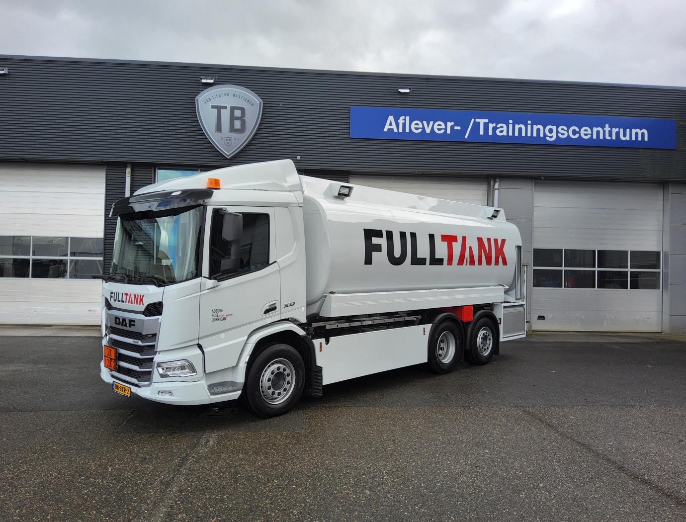 Fulltime tank
