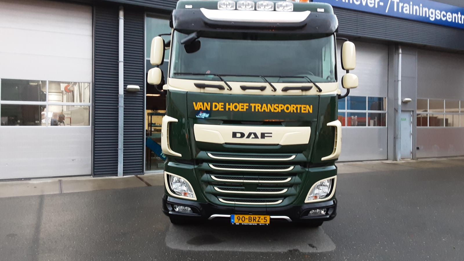 Int. Transport Van de Hoef B.V.
